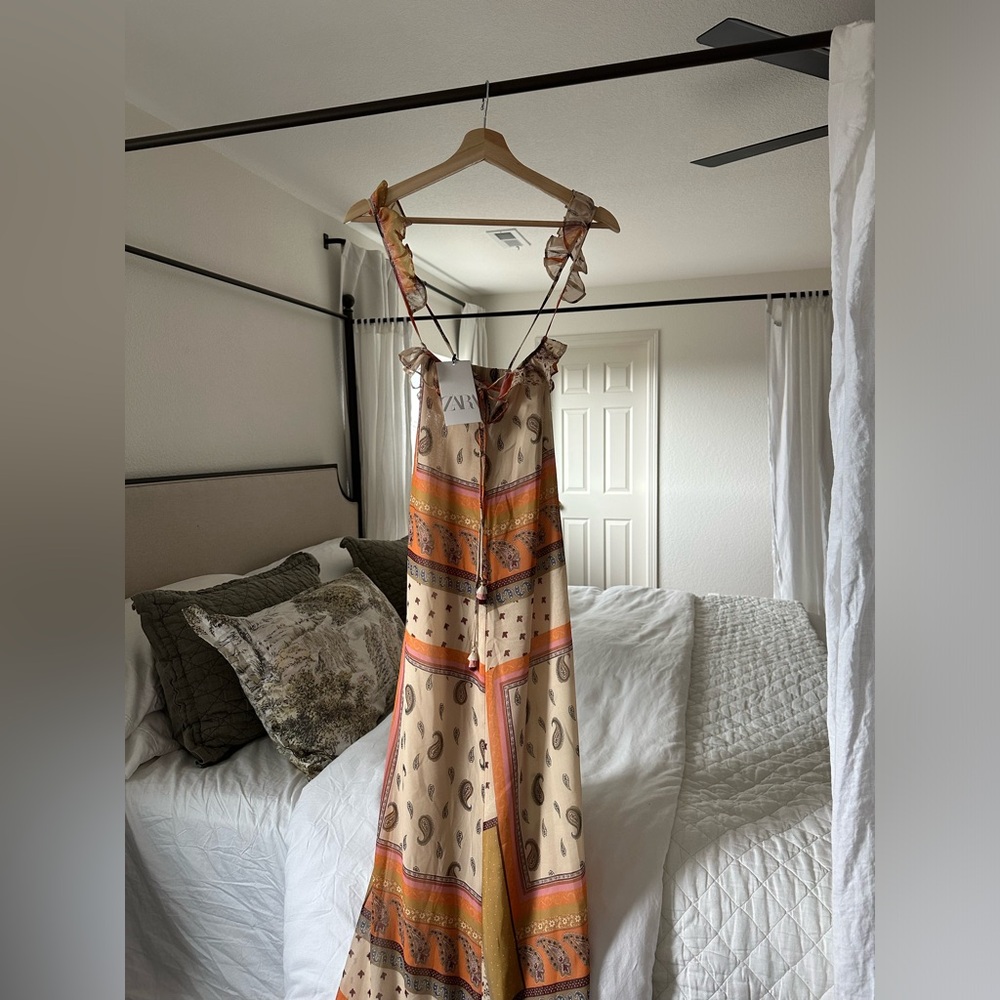 Zara dress NWT orange size xxs